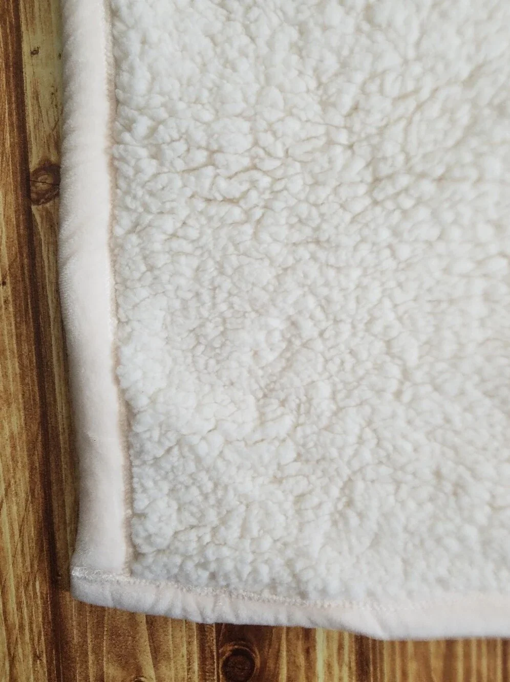 NWOT Target Cloud Island Soft Cream Plush Baby Blanket Fleece